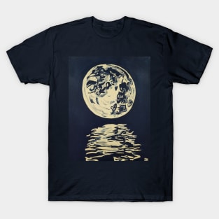 Moon Mirroring by Scott Hulderson T-Shirt